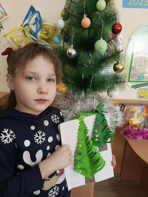 Категорія "Дизайн моєї ялинки" 
Далека Софія, 8 років