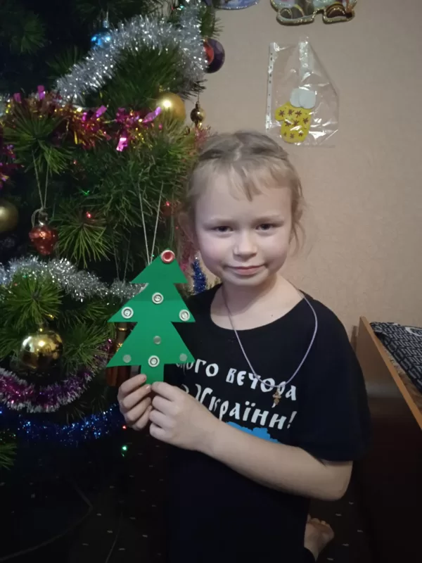 Категорія "Дизайн моєї ялинки"
Доля Ангеліна, 6 років